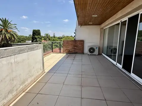 Departamento en Alquiler de 3 dormitorios