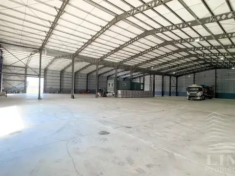 Nave Industrial en Uriburu  al 3535