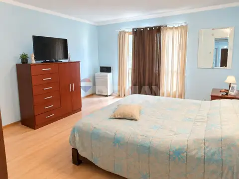CASA 2 HABITACIONES Y QUINCHO EN KM8