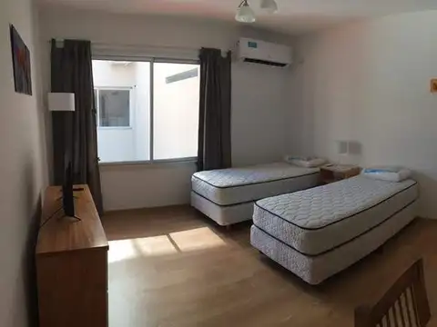 Esteban A Gascon 1200, Piso 4