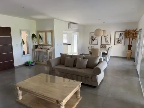 Casa en Venta en San Roque, USD 390.000