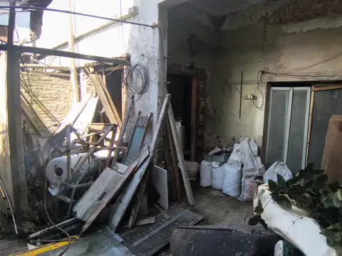Casa 4 ambientes con 1 baño