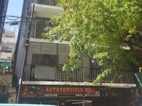 Luminoso departamento de 2 ambientes lateral abierto, living comedor, domitorio y cocina externos.