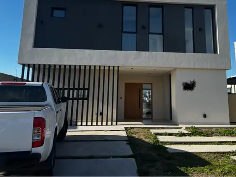 Casa en Venta Pilar del este | VCO propiedades