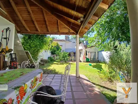 Casa en Venta - 3 Dormitorios 3 Baños - 400mts - San Isidro