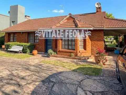 CASA EN VENTA BANCO PROVINCIA DE 4 AMB SECTOR GOLF SIN VECINOS ATRAS