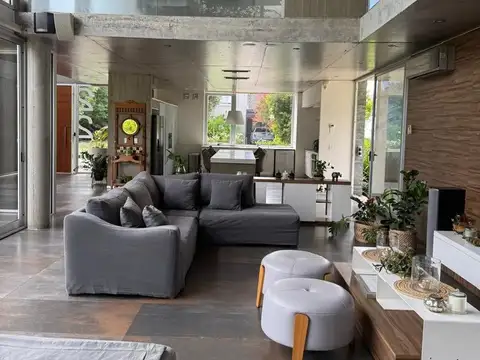CASA EN VENTA KENTUCKY CLUB DE CAMPO 4 DORMITORIOS
