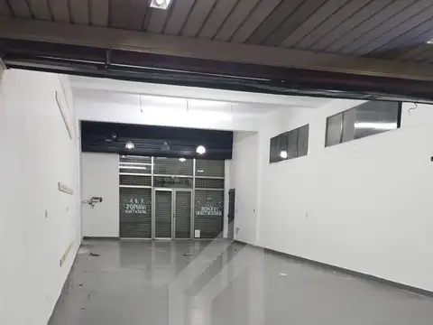 Local en Venta 40 años