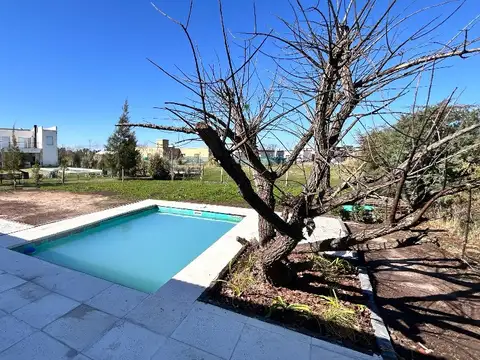 Casa en Venta con 4 cocheras