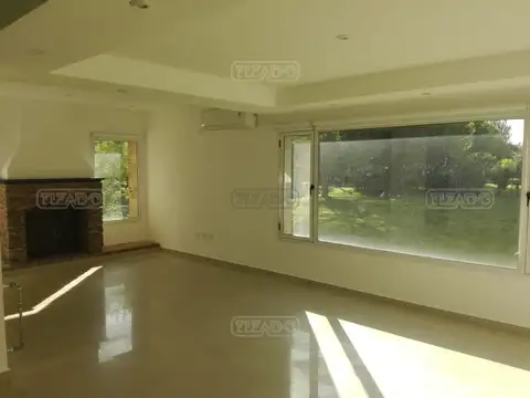 Casa en Venta en El Nacional Club De Campo, USD 270.000