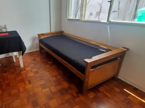 Yatay 700, Piso 2