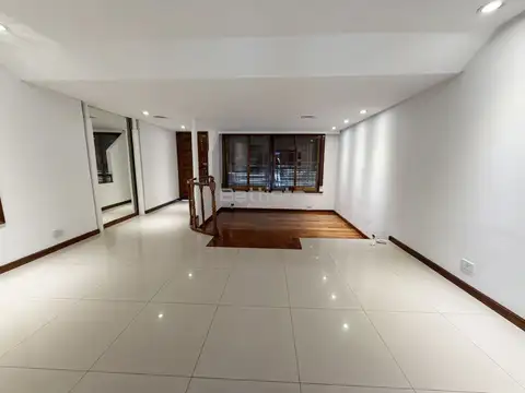Casa en Alquiler de 4 dormitorios