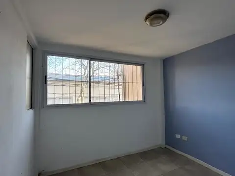 General Lavalle 300, Piso 1