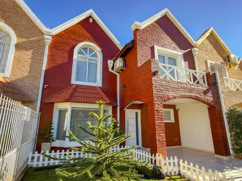 Depto Tipo Casa en Venta de 6 ambientes