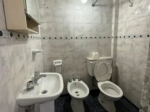 Depto Tipo Casa en Alquiler en Villa Ballester, $ 400.000