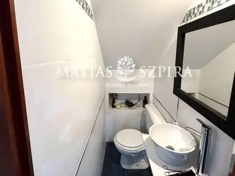 Depto Tipo Casa en Venta de 5 dormitorios