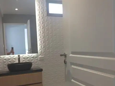 HERMOSA  CASA NUEVA DE CAMPO EN BARRIO SANTA IRENE