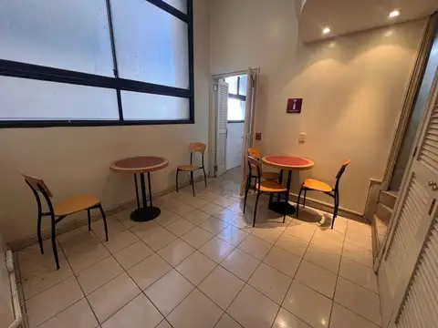 Oficina en Venta 72 años