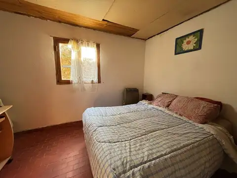 Casa 5 ambientes con 2 baños