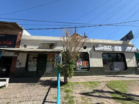 LOCAL AV. VENANCIO CASTRO FRENTE A YPF