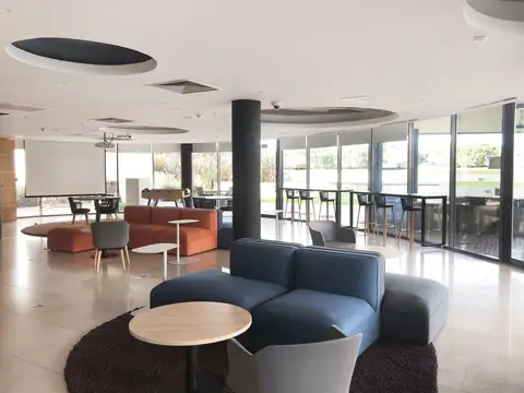 Oficina en Alquiler en Carrasco , USD 52.000