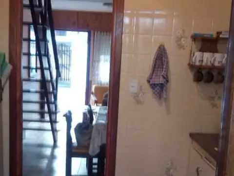 Departamento 4 ambientes con 2 baños