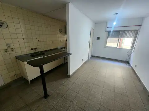 Depto de 1 dormitorio - Por escaleras - Bajas expensas