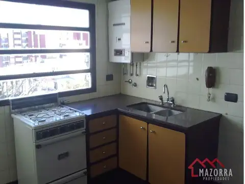 Departamento en VENTA- Caseros Centro