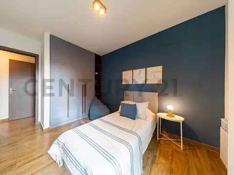 Departamento en VENTA - 3 dormitorios, balcón con parrillero - CENTRO