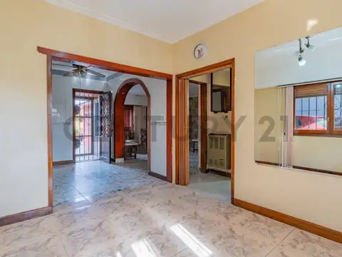 CASA 3 AMBIENTES C/GARAJE Y PARQUE, MALVINAS ARGENTINAS, MAR DEL PLATA