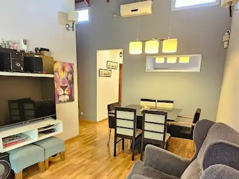 Depto Tipo Casa en Venta en Castelar Sur, USD 120.000