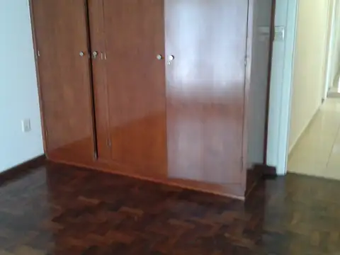 COD. 22338. DTO. TIPO CASA, 4 AMBIENTES, ZONA SUR, WILDE