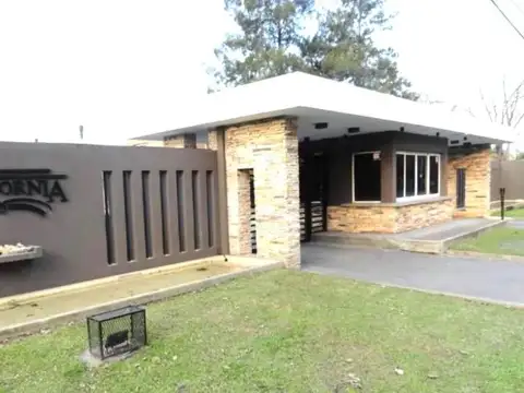 California Village Barrio Privado 100