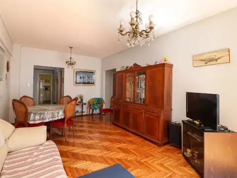Avenida Pueyrredón 400