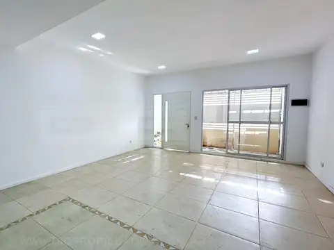 Casa 2 dormitorios Venta - Olivos-Maipu/Uzal