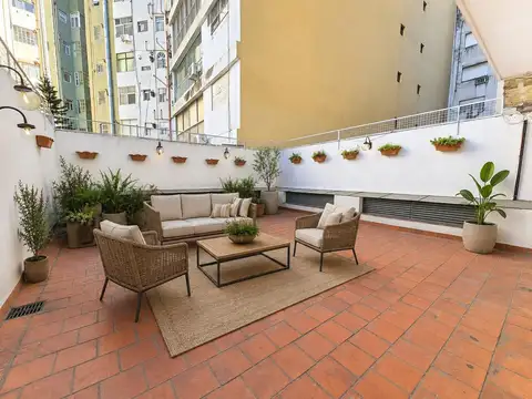 Departamento en Venta en Barracas de 3 Ambientes con Patio