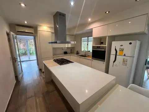 Casa en Venta en Echeverria Del Lago, USD 330.000