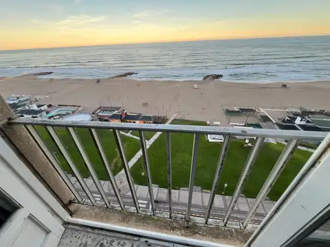 VENTA DEPARTAMENTO FRENTE AL MAR MIRAMAR