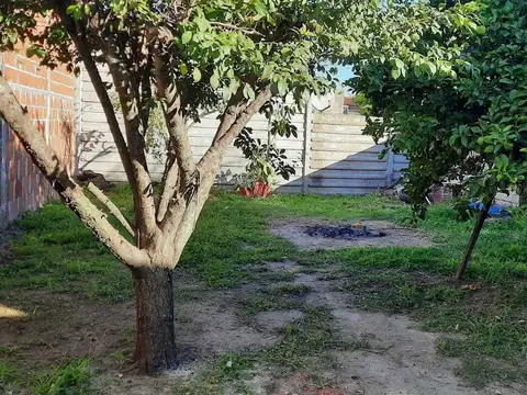 Casa 3 ambientes con 1 baño