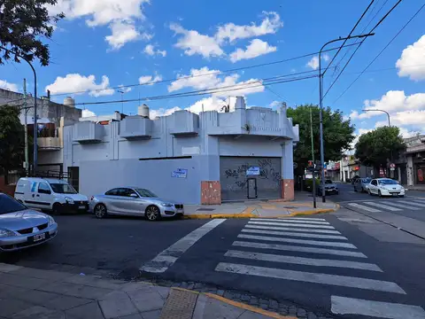 Av Eva Perón al 2100
