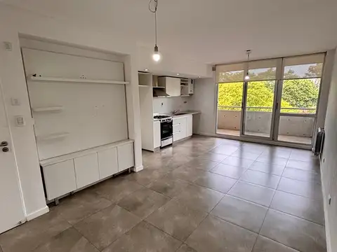 Departamento Semipiso 2 ambientes con balcon en Alquiler en Santos Lugares