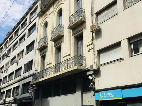 1800 M2 - CASA CON ESTILO COLONIAL - SALTA 238