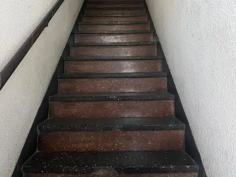 Depto Tipo Casa en Venta 30 años
