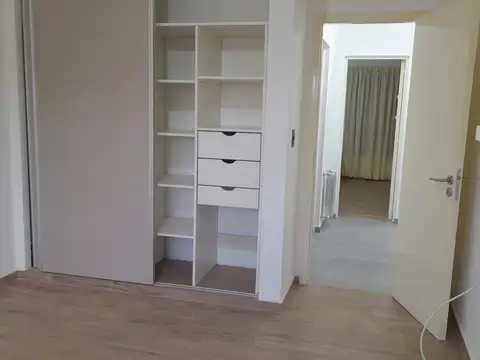 Casa en Venta en Countries y Barrios Cerrados en Capital, USD 215.000