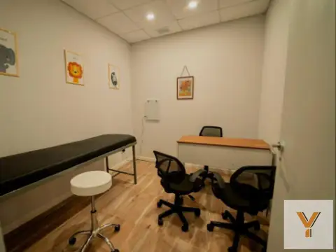 Oficina en Alquiler - 23 Dormitorios 3 Baños - 420mts - Villa Crespo