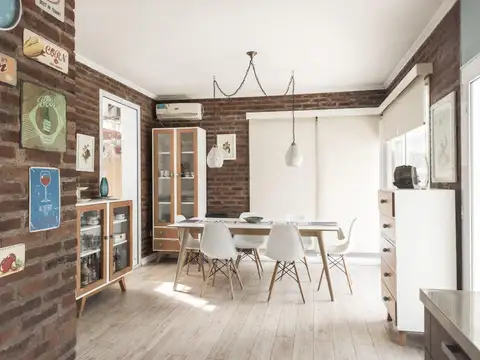 Casa 4 ambientes con 2 baños