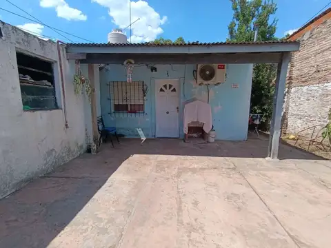 VENTA CASA MULTIFLIAR A REFACCIONAR V. DE MAYO