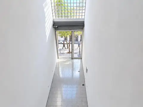 Local en Venta en Flores, USD 530.000