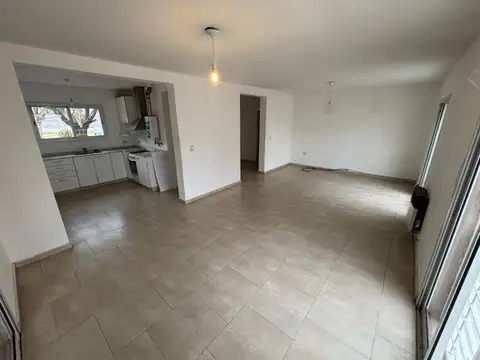 Casa en Alquiler de 3 dormitorios