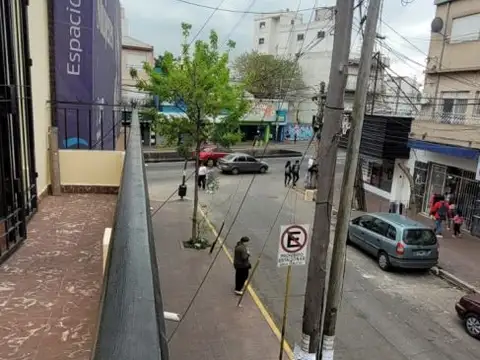 Departamento en alquiler en José León Suarez!